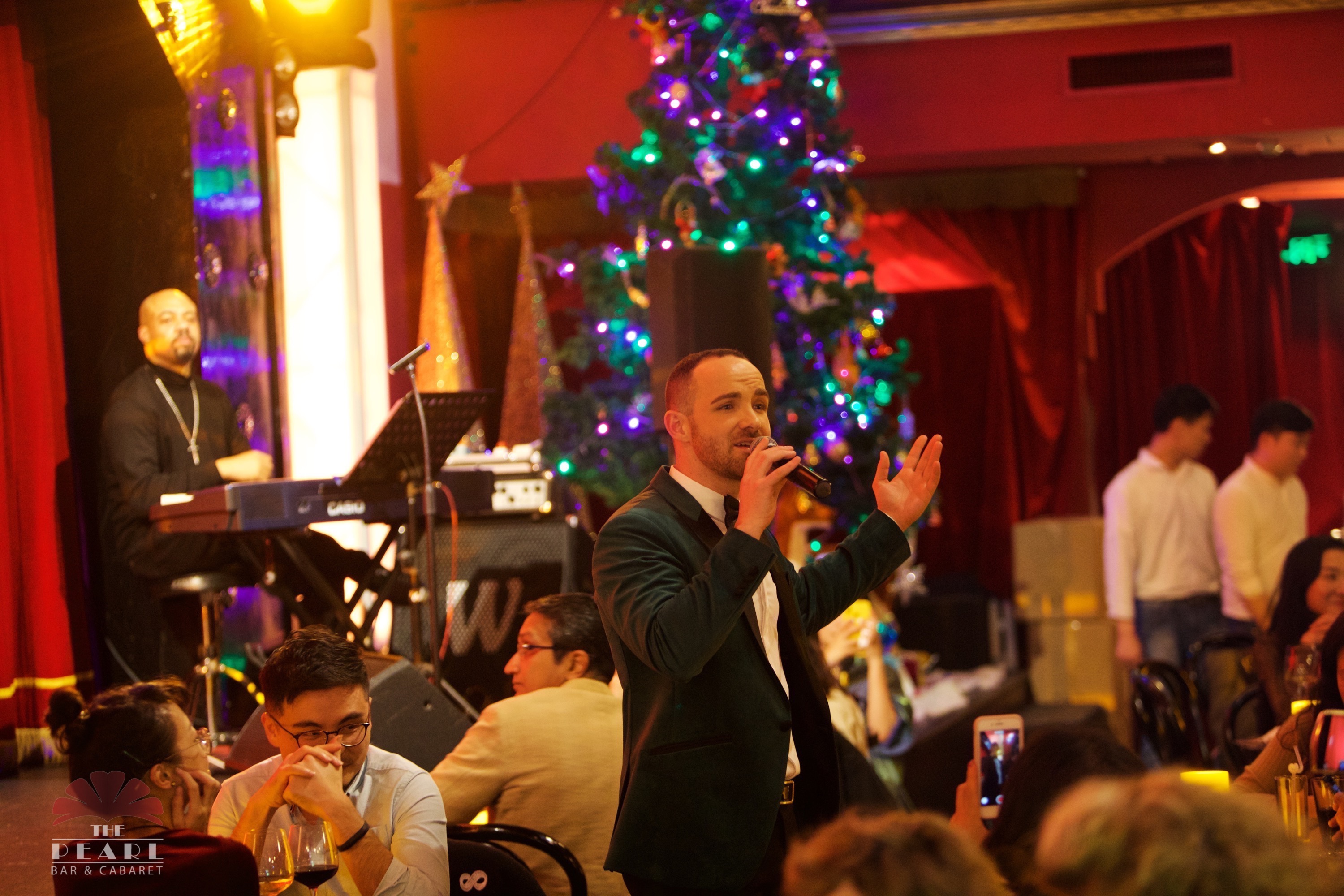 Buy Tickets for Mrs. Claus’ Christmas Dinner Feast Buffet and Show in